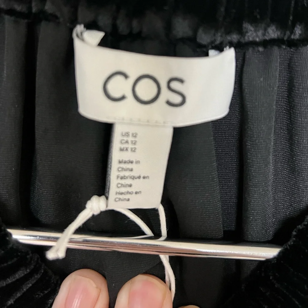 COS NWT black gathered velvet silk blend midi dress statement sleeve minimalist - Picture 9 of 13